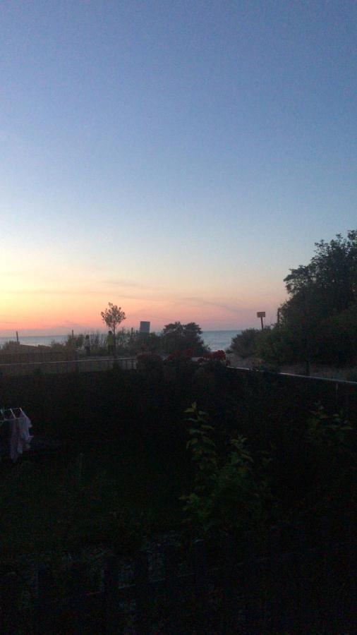 Ive'S Gardenia Seaside Apartment Dziwnow Bagian luar foto