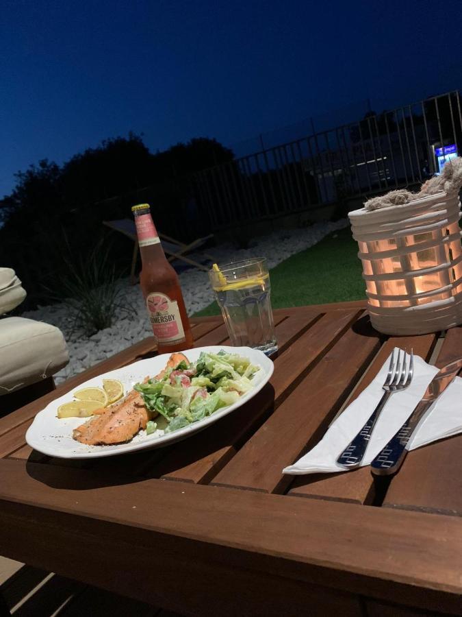 Ive'S Gardenia Seaside Apartment Dziwnow Bagian luar foto