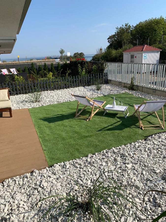 Ive'S Gardenia Seaside Apartment Dziwnow Bagian luar foto